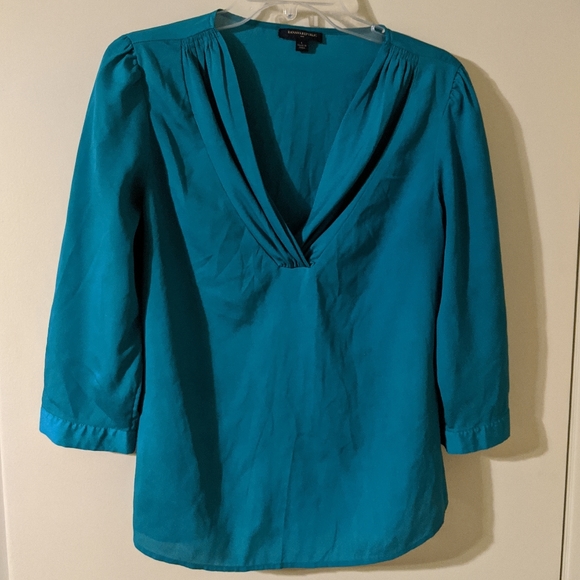 Banana Republic size Large blouse - Picture 2 of 5